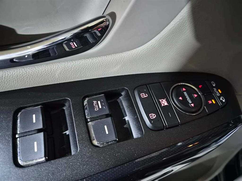 KIA Carnival 2016 Negro - Importación desde Corea - HF Imports Iquique - Foto 13