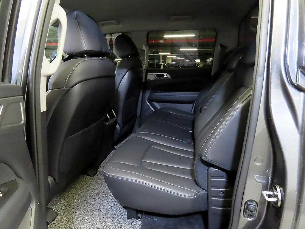 Ssangyong Rexton - Vista 7