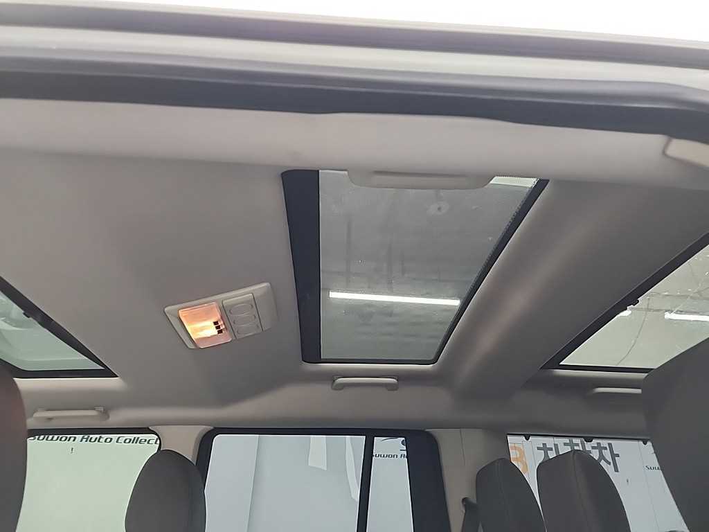 Land Rover Discovery 2016 Blanco - Importación desde Corea - HF Imports Iquique - Foto 14