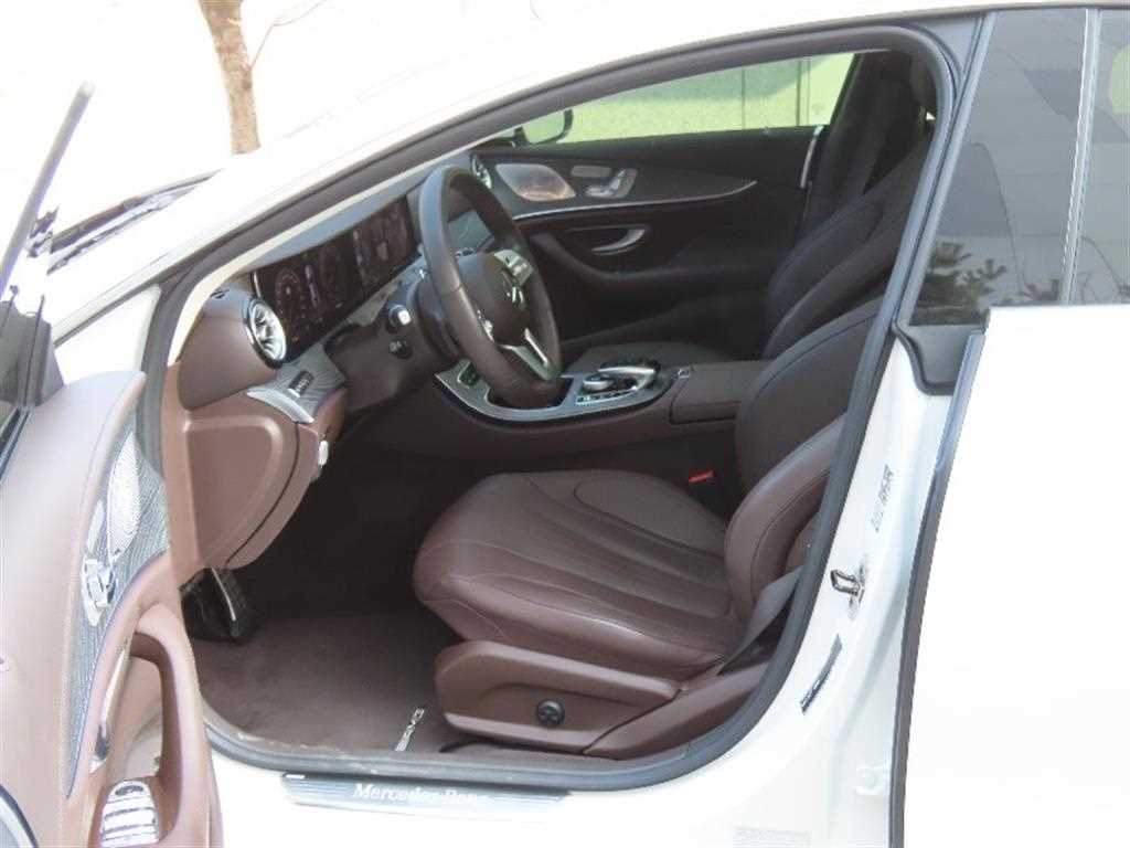 Mercedes Benz CLS Class - Vista 12