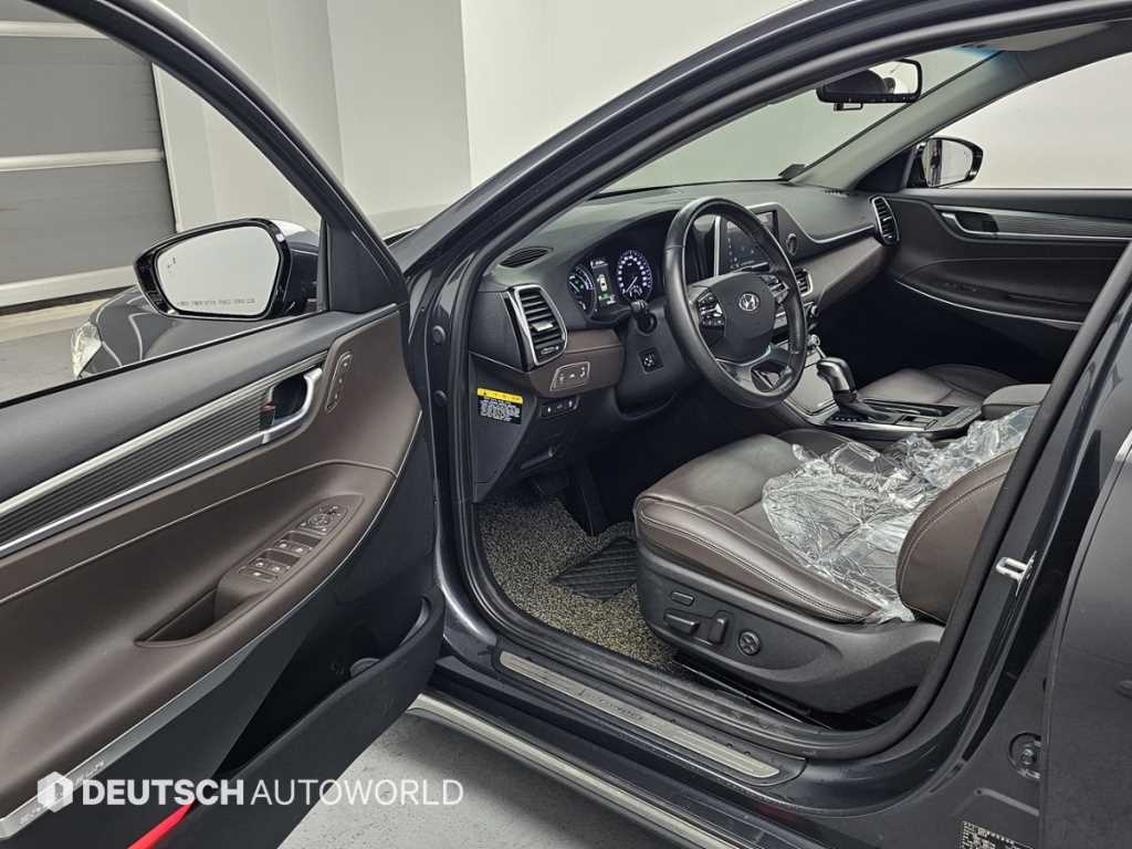 HYUNDAI Grandeur - Vista 11