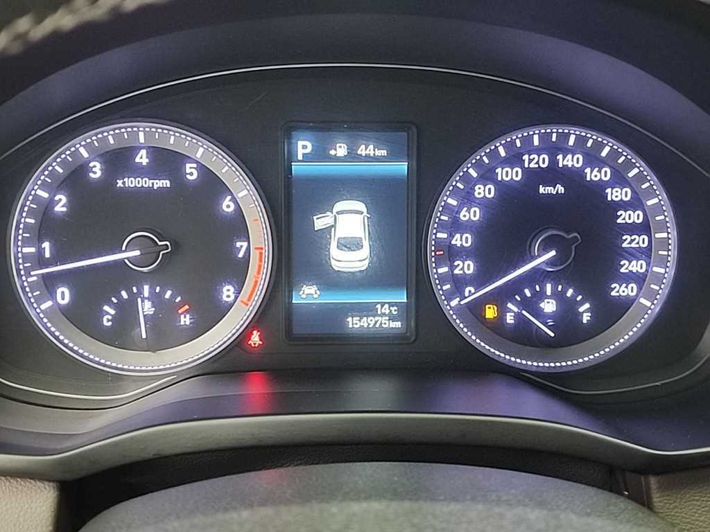 HYUNDAI Grandeur - Vista 6