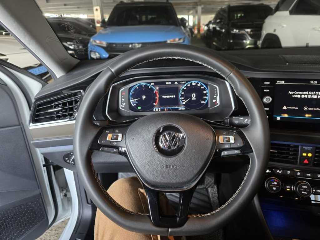 Volkswagen Jetta - Vista 6