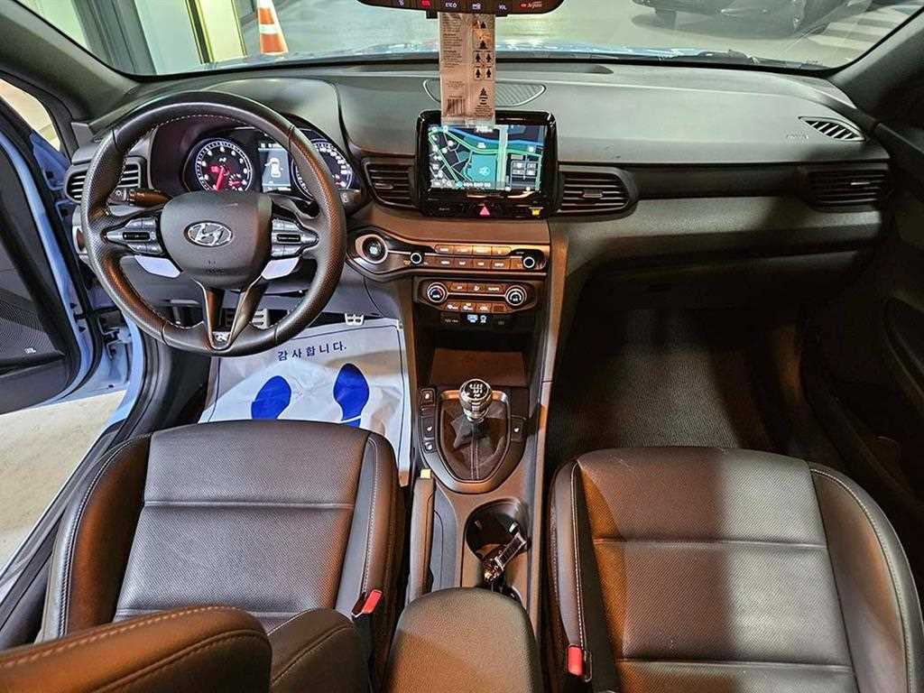 HYUNDAI Veloster - Vista 10