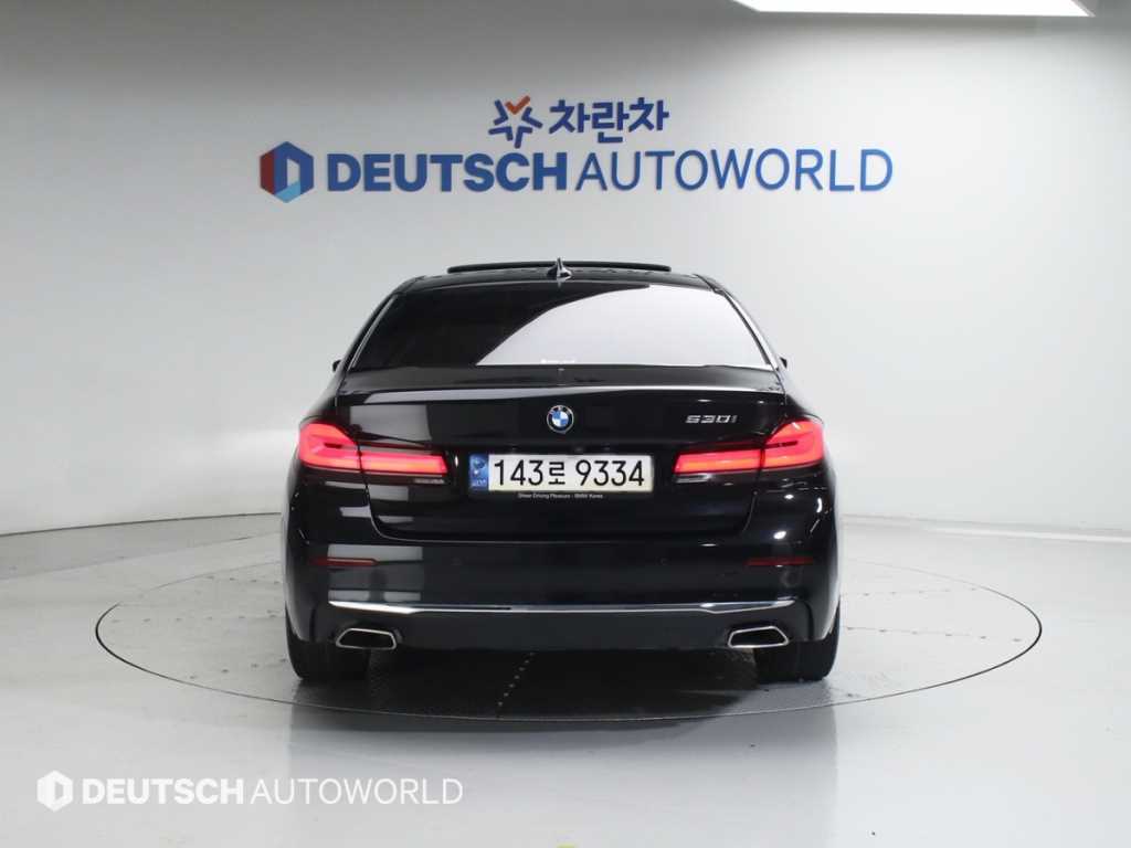 BMW 5 Series - Vista 4