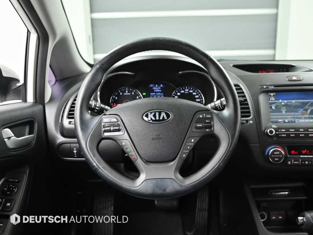 KIA K3 2015 Blanco - Importación desde Corea - HF Imports Iquique - Foto 13