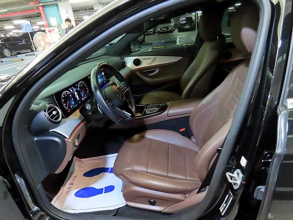 Mercedes Benz E class - Vista 6