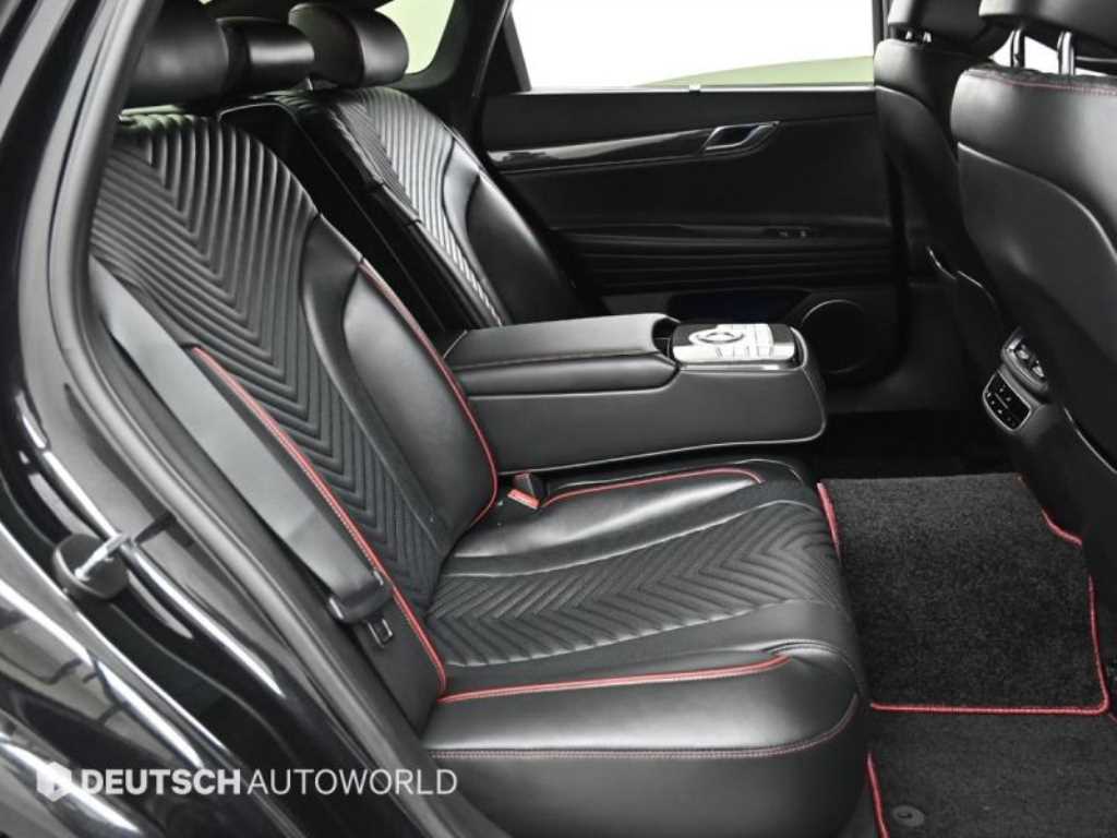 Genesis G80 - Vista 12