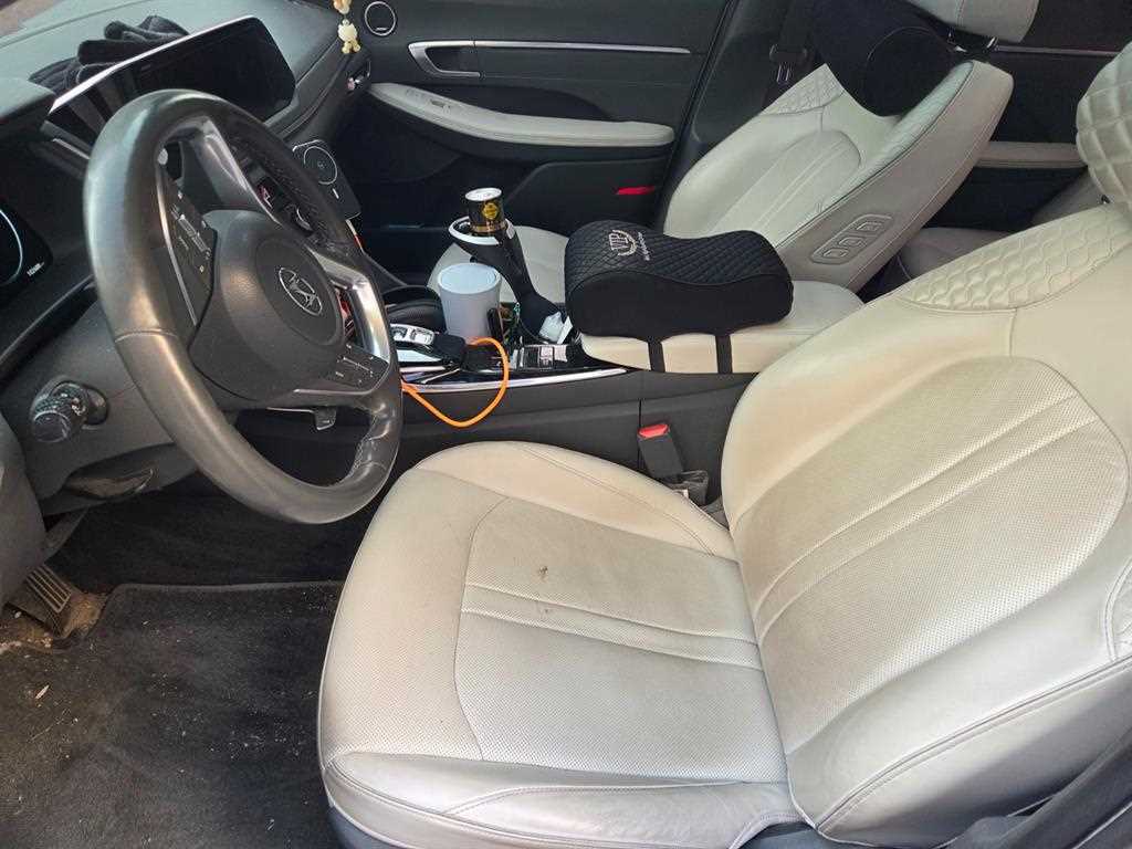 HYUNDAI Sonata - Vista 8