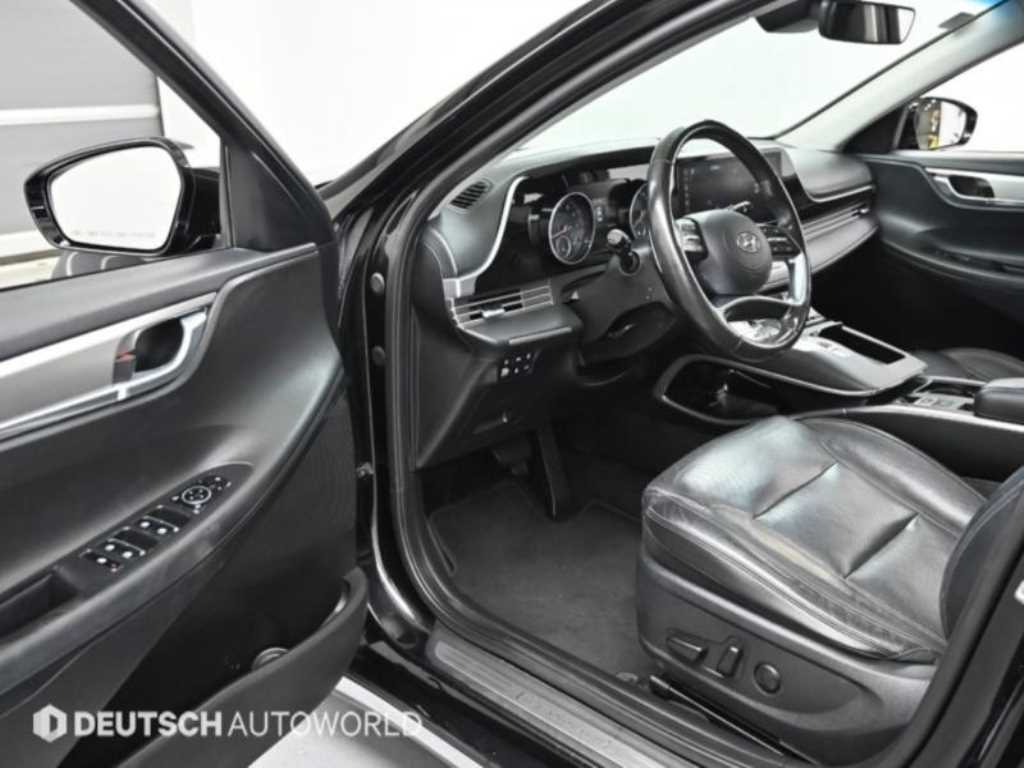 HYUNDAI Grandeur - Vista 11