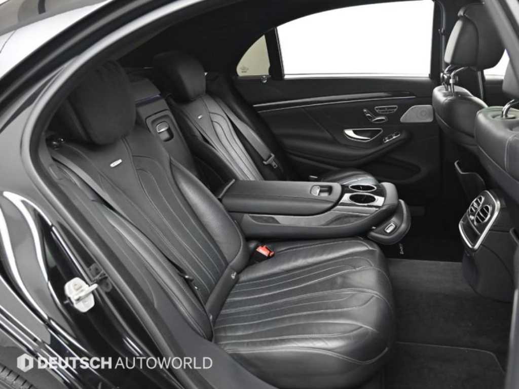 Mercedes Benz S Class - Vista 12