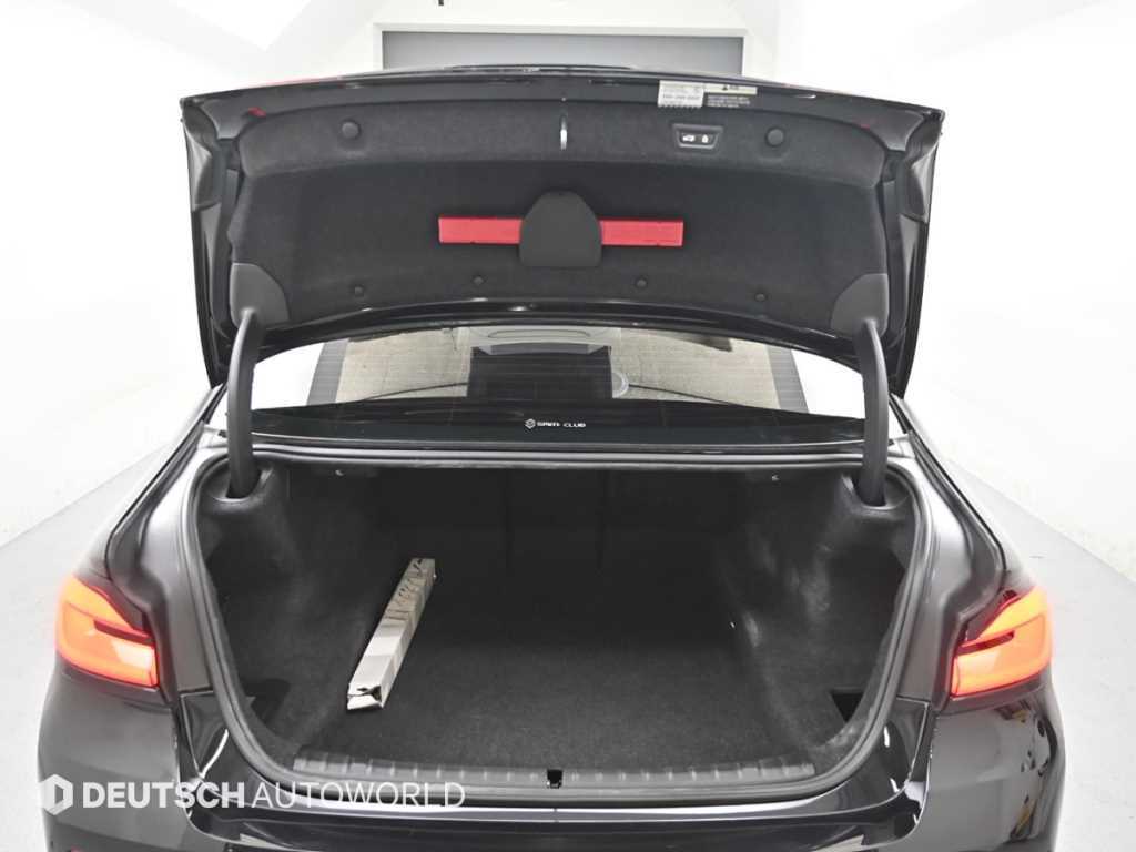 BMW 5 Series 2022 Negro - Importación desde Corea - HF Imports Iquique - Foto 19