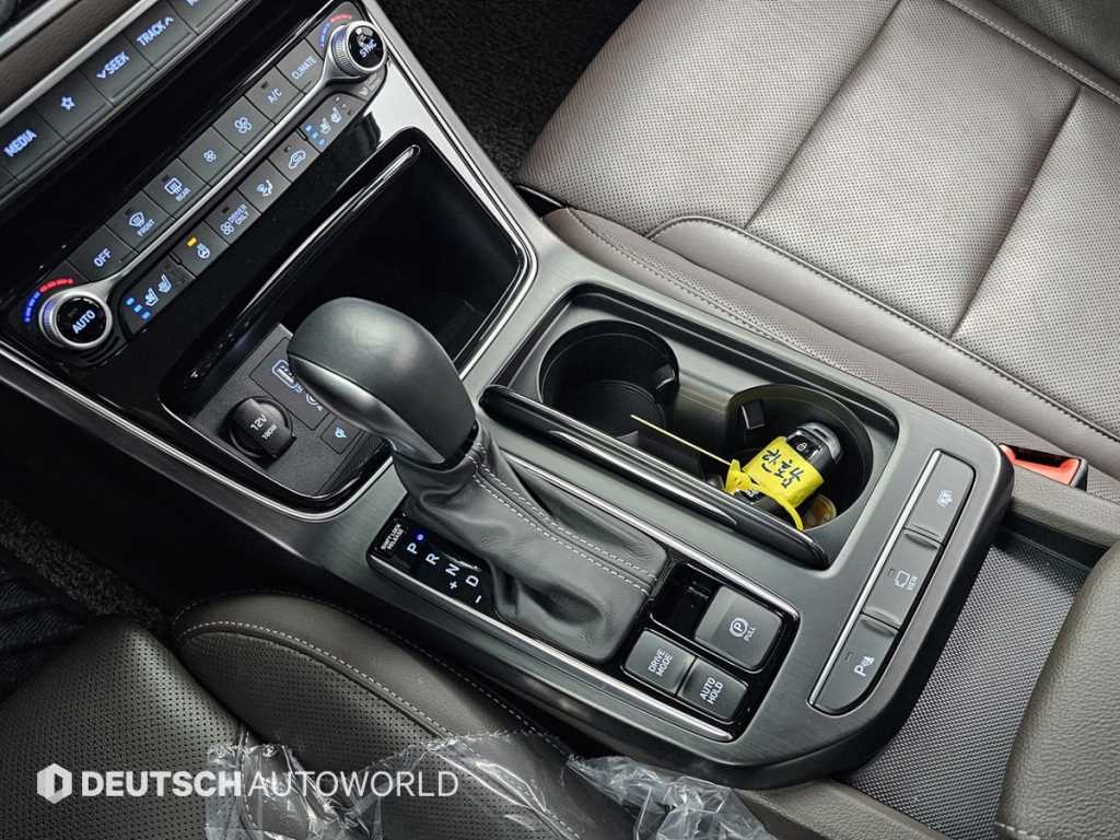 HYUNDAI Grandeur - Vista 9