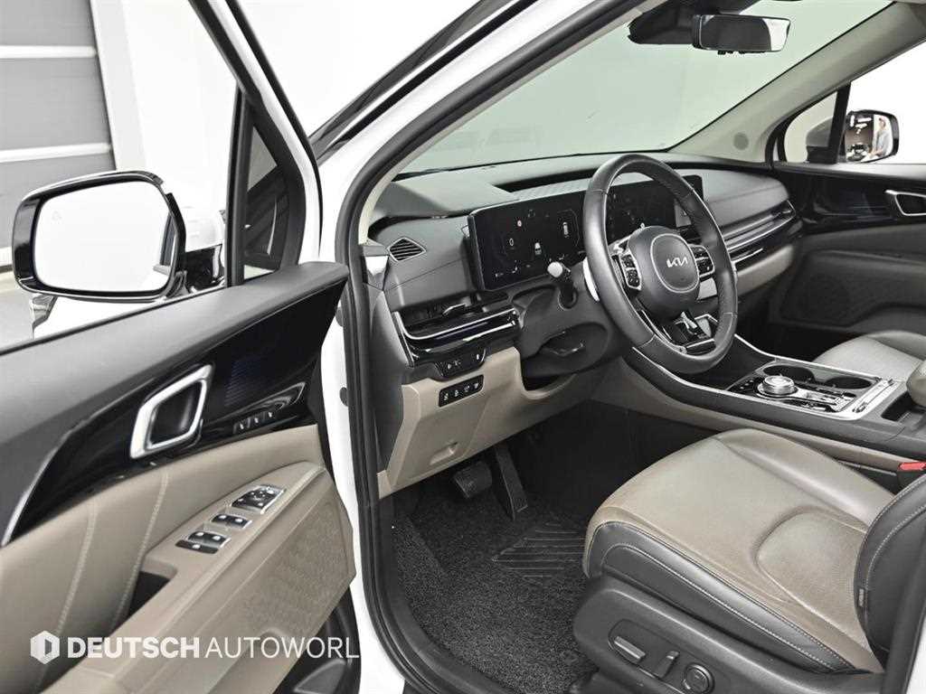 KIA Carnival - Vista 11