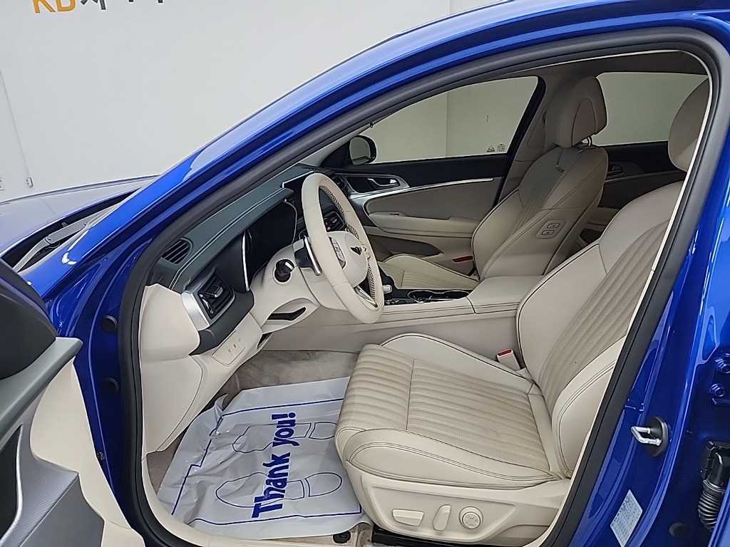 Genesis G70 - Vista 11