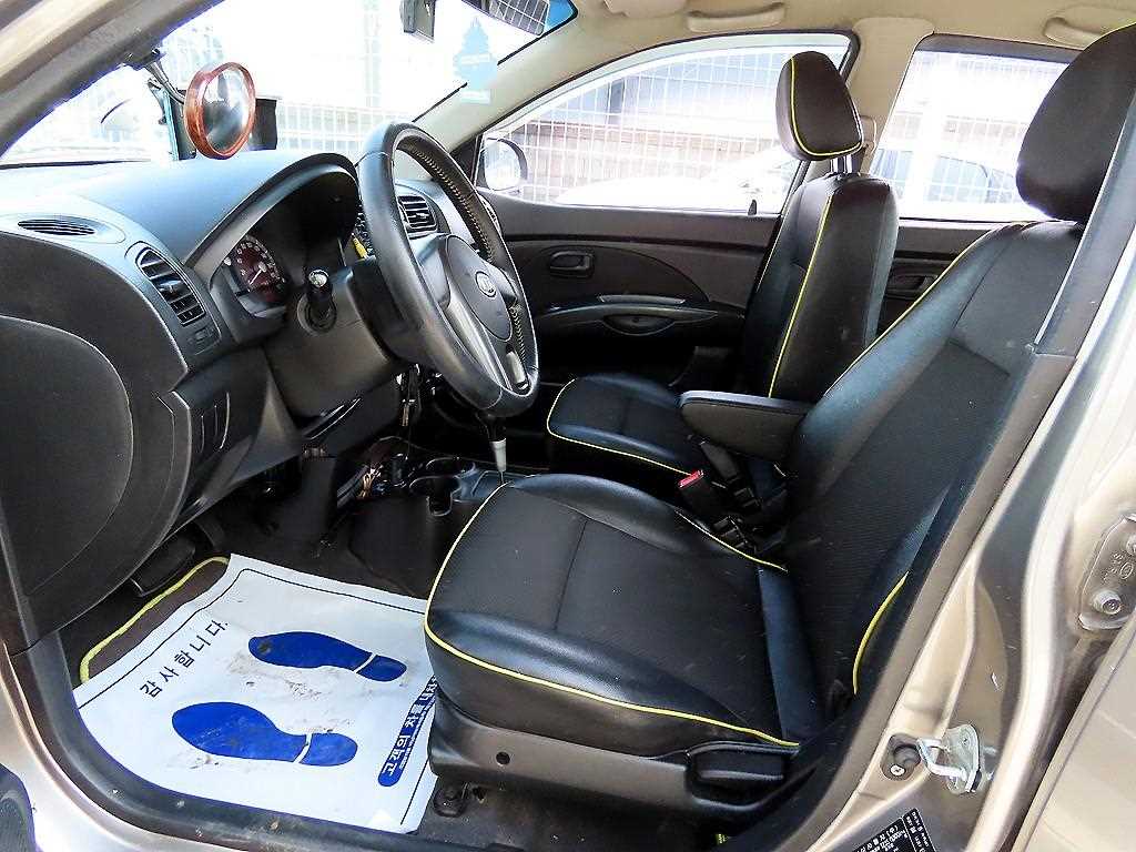 KIA Morning - Vista 5