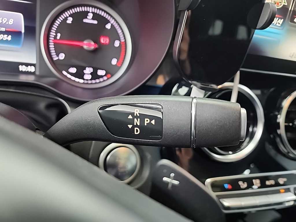 Mercedes Benz GLC Class - Vista 8