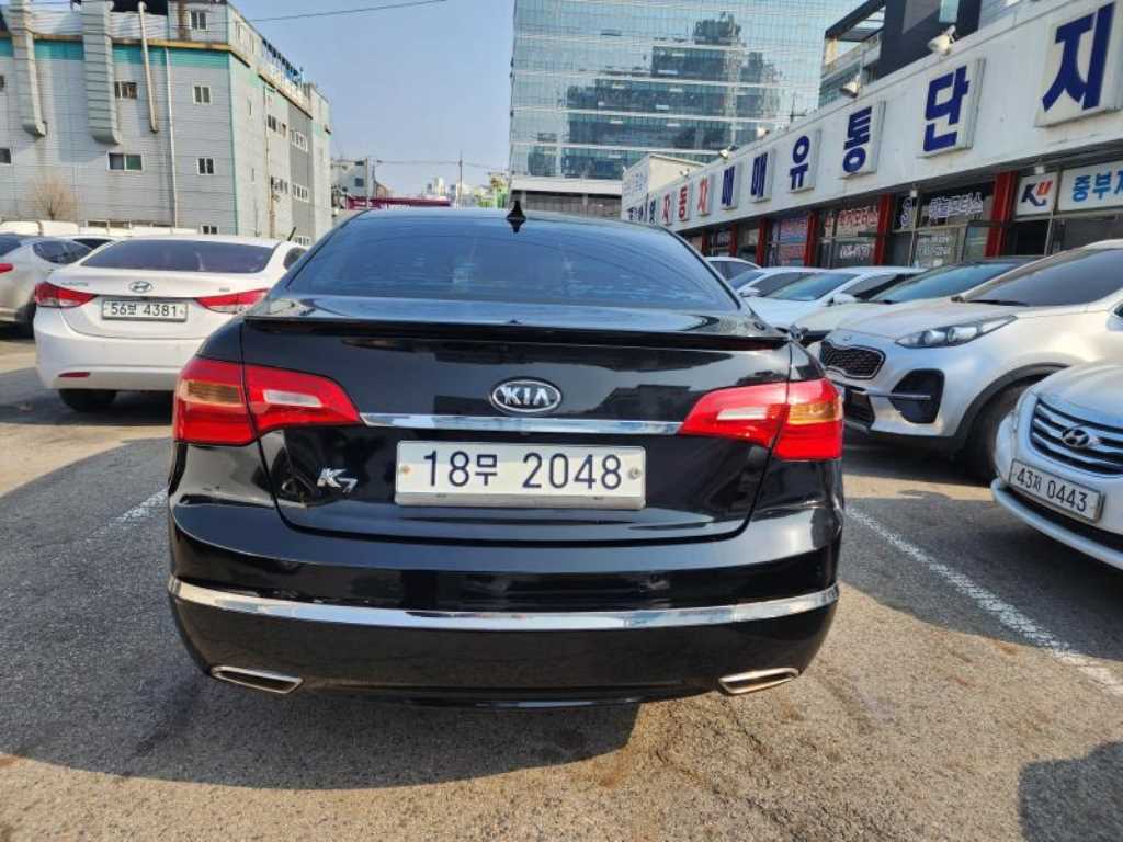 KIA K7 - Vista 4