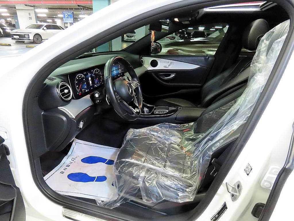 Mercedes Benz E class - Vista 6