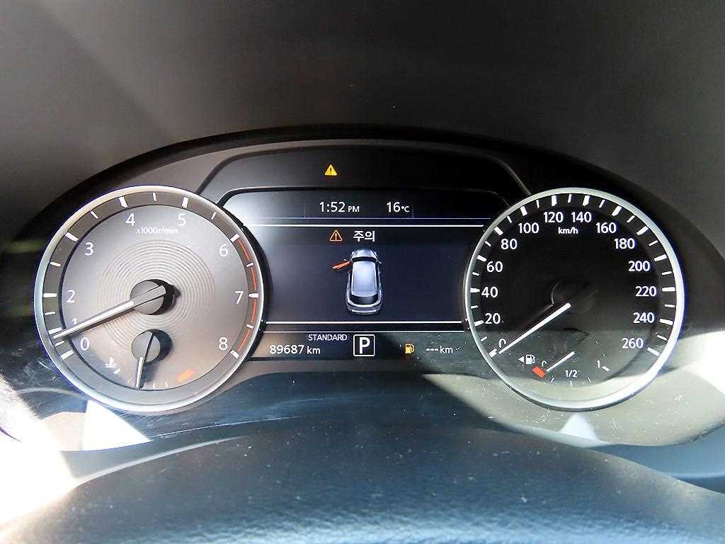 Infiniti QX - Vista 9