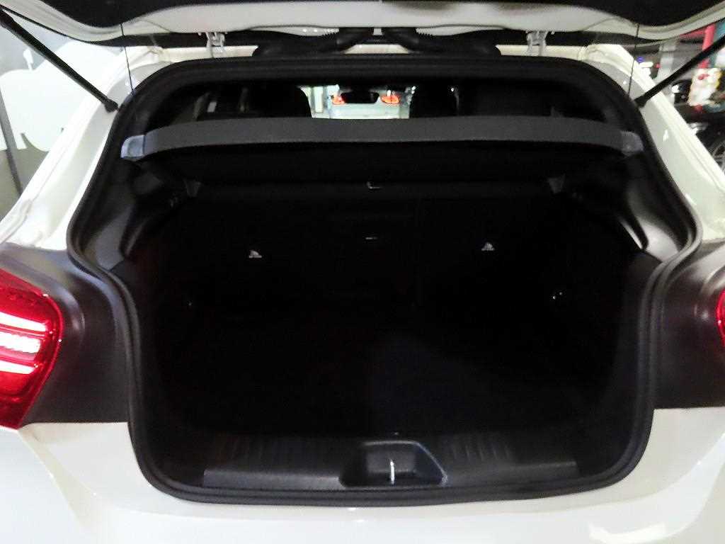 Mercedes Benz A Class 2018 Blanco - Importación desde Corea - HF Imports Iquique - Foto 18