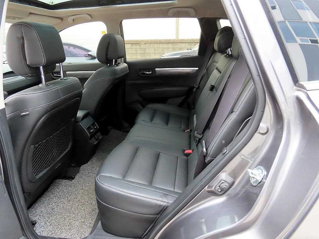 SAMSUNG QM6 - Vista 6