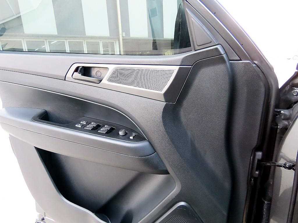 Ssangyong Rexton - Vista 11