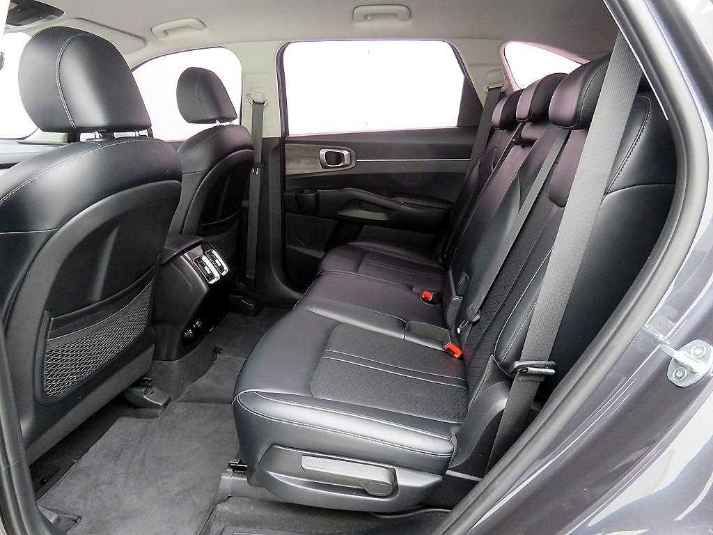 KIA Sorento - Vista 7