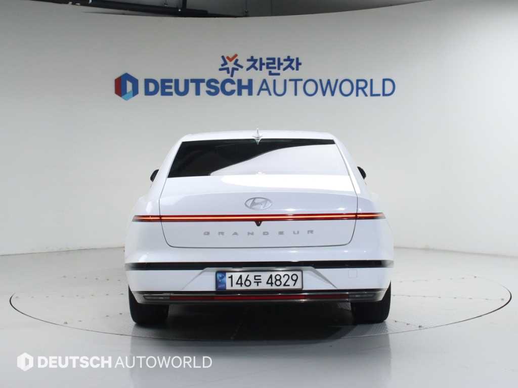 HYUNDAI Grandeur - Vista 4