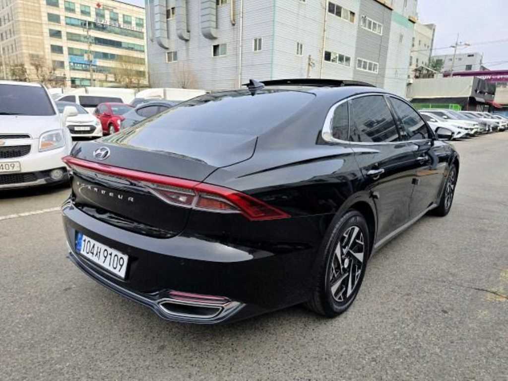 HYUNDAI Grandeur - Vista 4