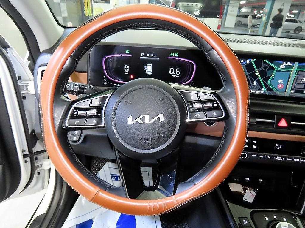 KIA Seltos - Vista 8