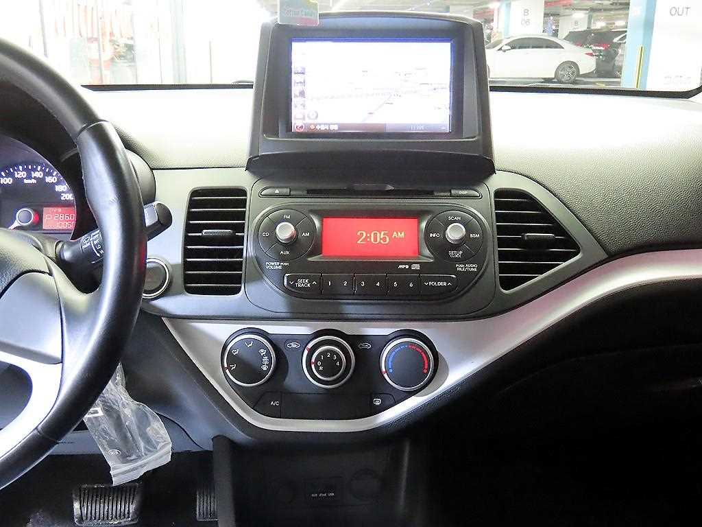 KIA Morning - Vista 11