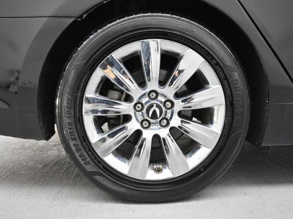 HYUNDAI Equus - Vista 5