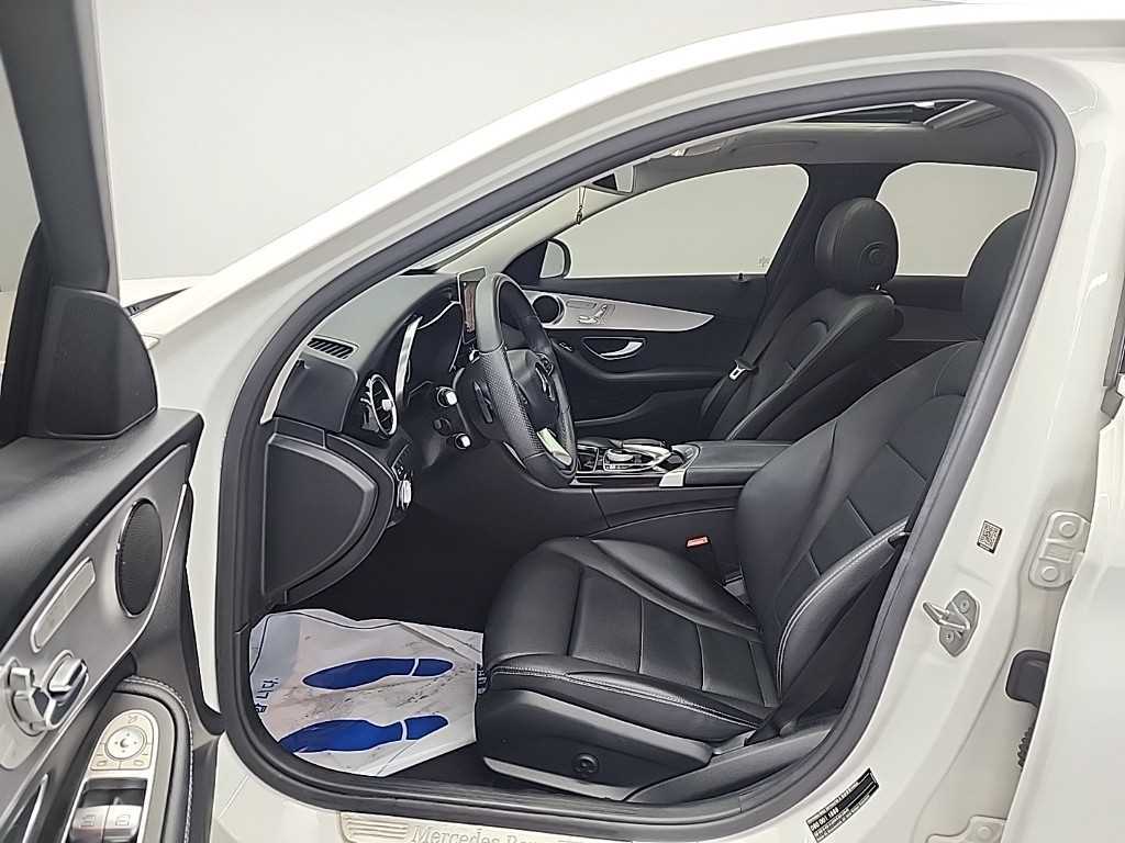 Mercedes Benz C Class - Vista 11