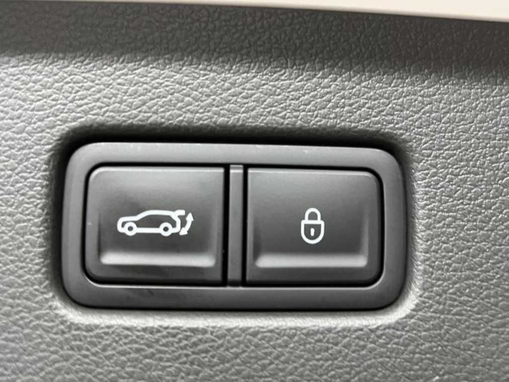 Genesis GV80 2025 Blanco - Importación desde Corea - HF Imports Iquique - Foto 14