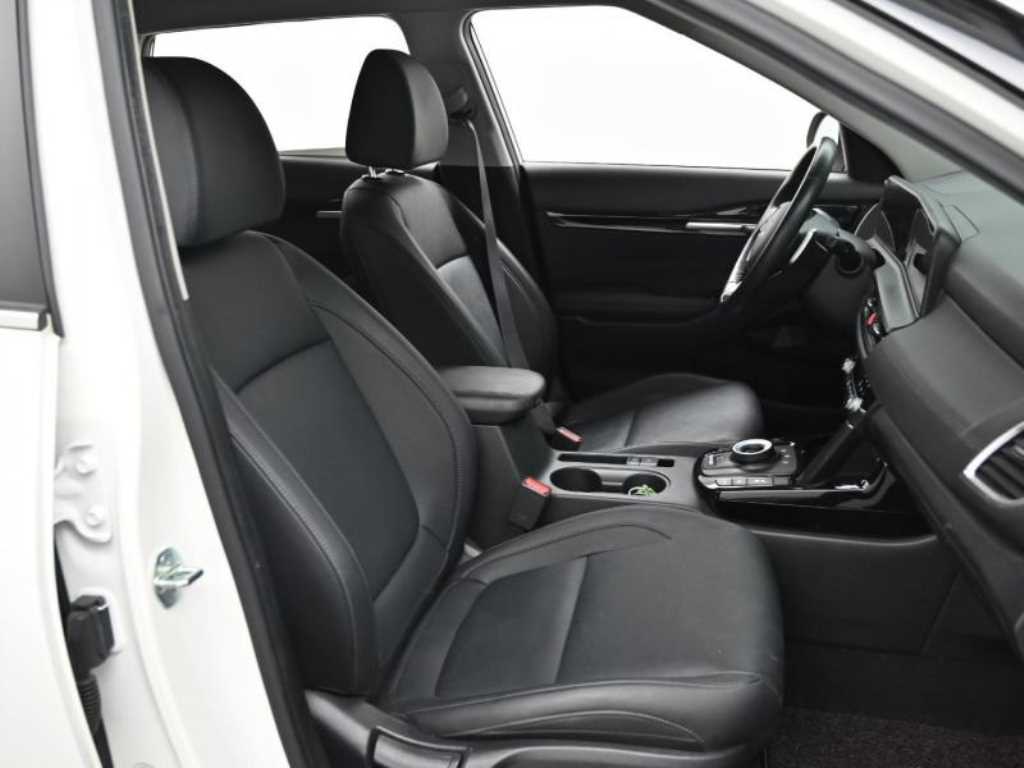 KIA Seltos - Vista 10