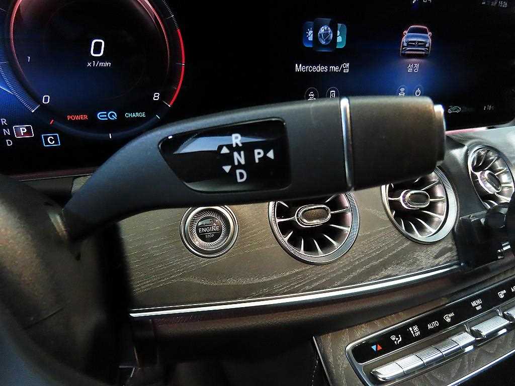 Mercedes Benz CLS Class - Vista 12