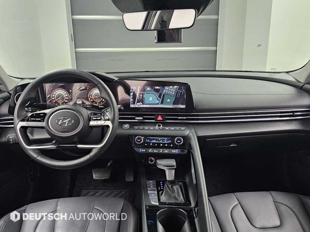 HYUNDAI Avante - Vista 7