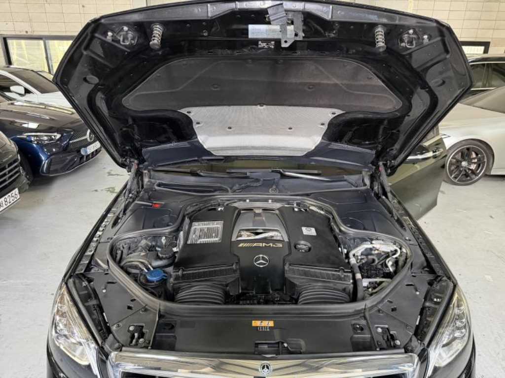 Mercedes Benz S Class - Vista 7