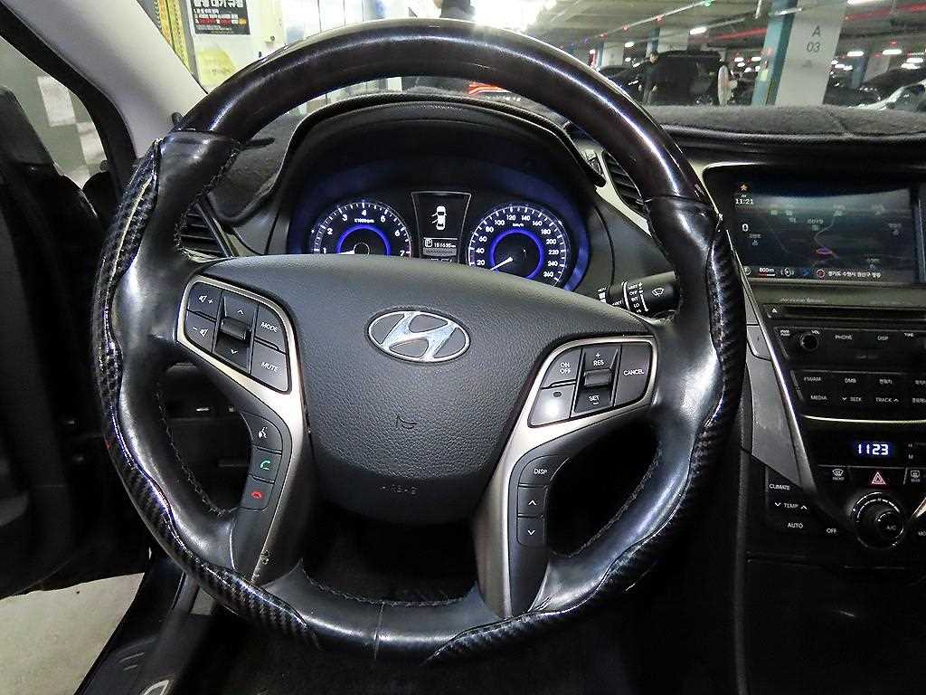 HYUNDAI Grandeur - Vista 8