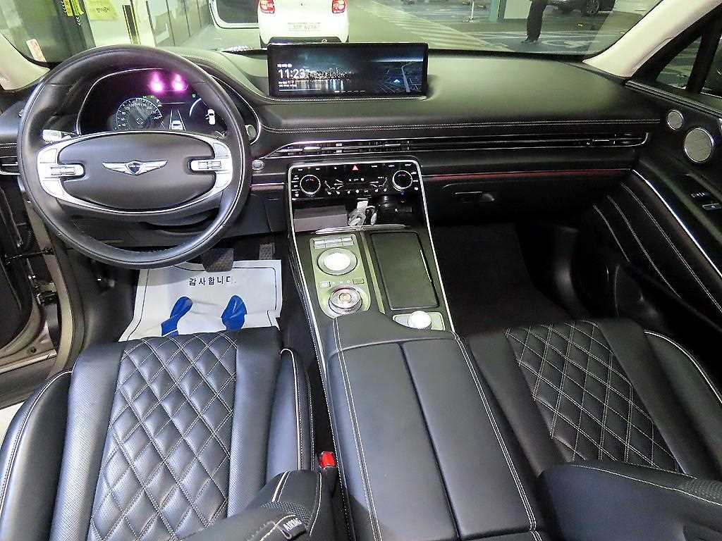 Genesis GV80 - Vista 10