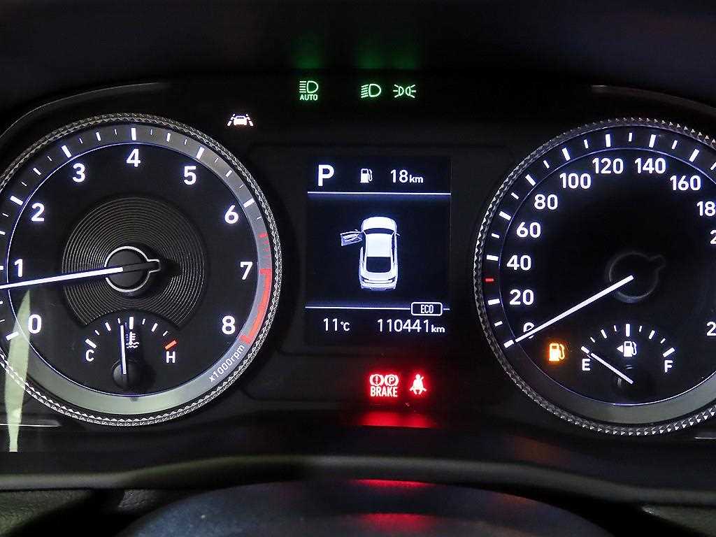 HYUNDAI Sonata - Vista 9