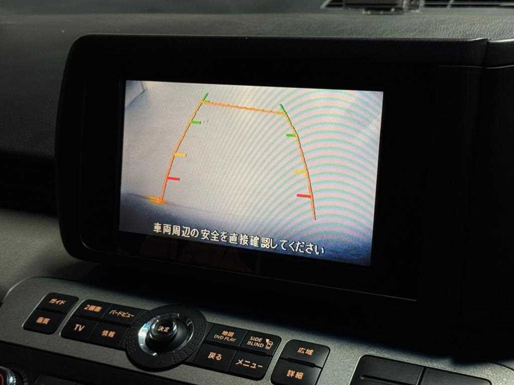 Nissan Elgrand 2021 Blanco - Importación desde Corea - HF Imports Iquique - Foto 18