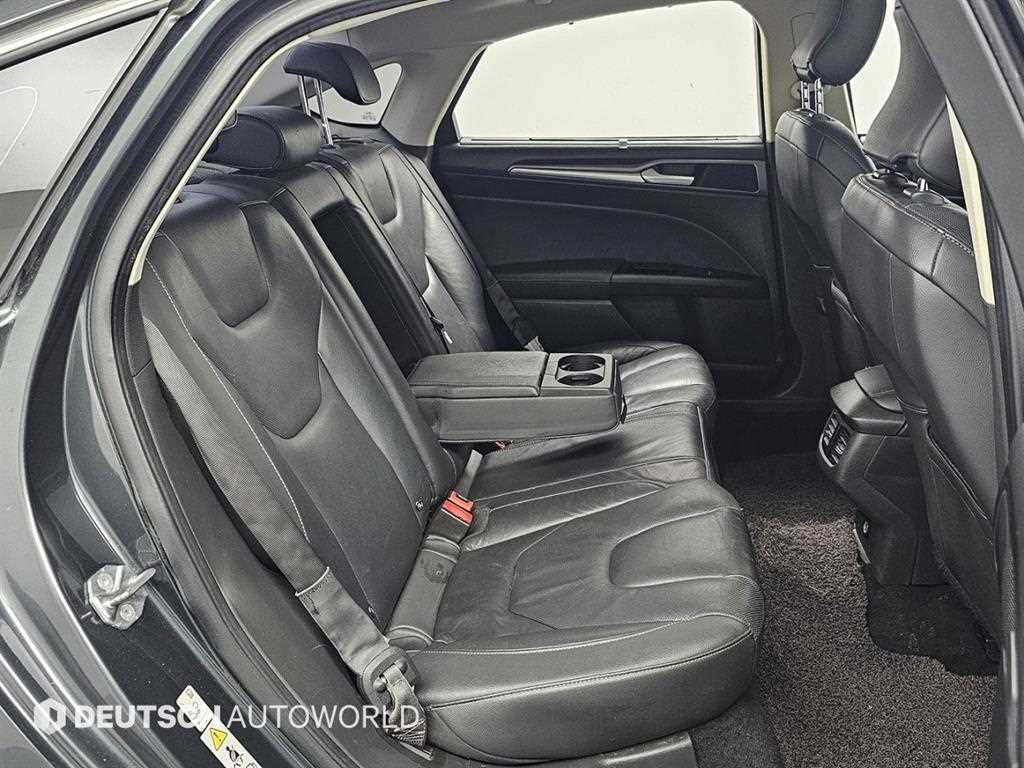 Ford Mondeo - Vista 12