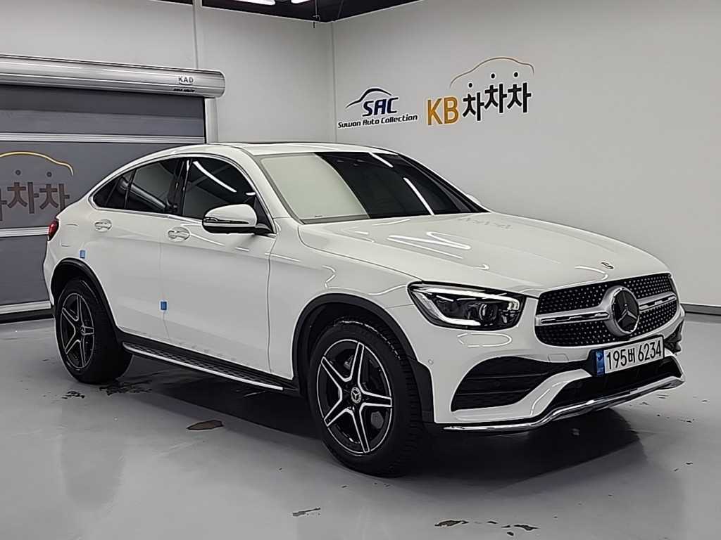 Mercedes Benz GLC Class - Vista 4