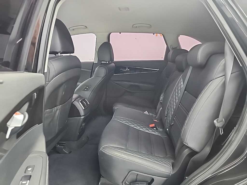 KIA Sorento - Vista 12
