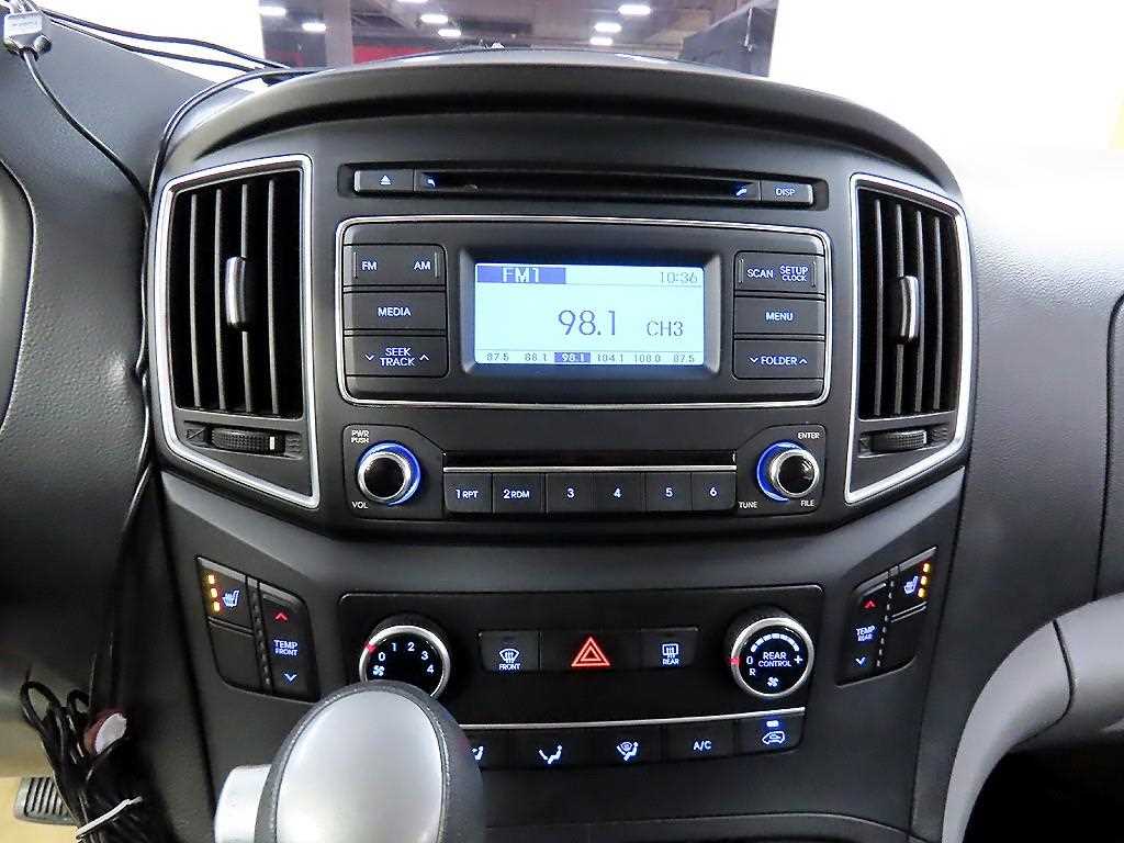 HYUNDAI Starex 2017 Gris - Importación desde Corea - HF Imports Iquique - Foto 19