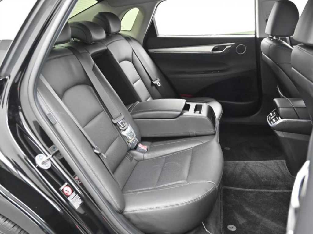 HYUNDAI Grandeur - Vista 12