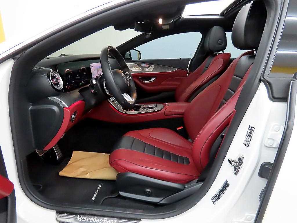 Mercedes Benz CLS Class - Vista 5