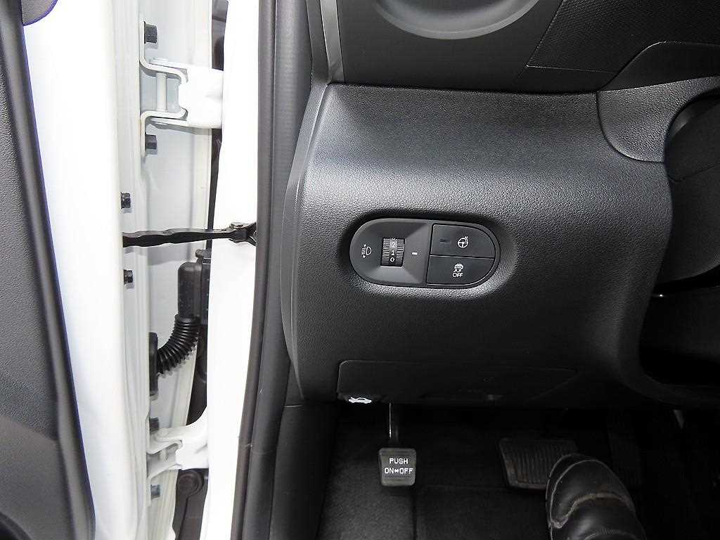 HYUNDAI Casper - Vista 12